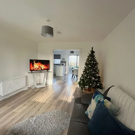 The House Tatil Evi Gorey